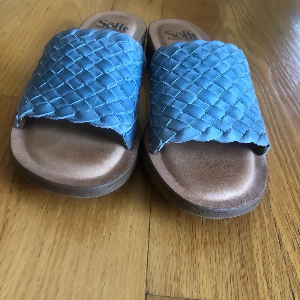 Women’s Sofft brand Ardee slide sandal ( last price cut) - Picture 3 of 5